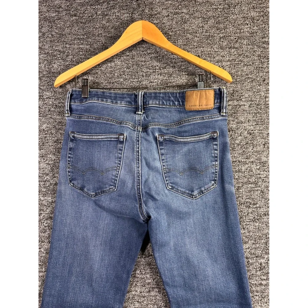 American Eagle Airflex+ Slim Straight Jeans Medium Wash Blue 30x30 Mens Womens